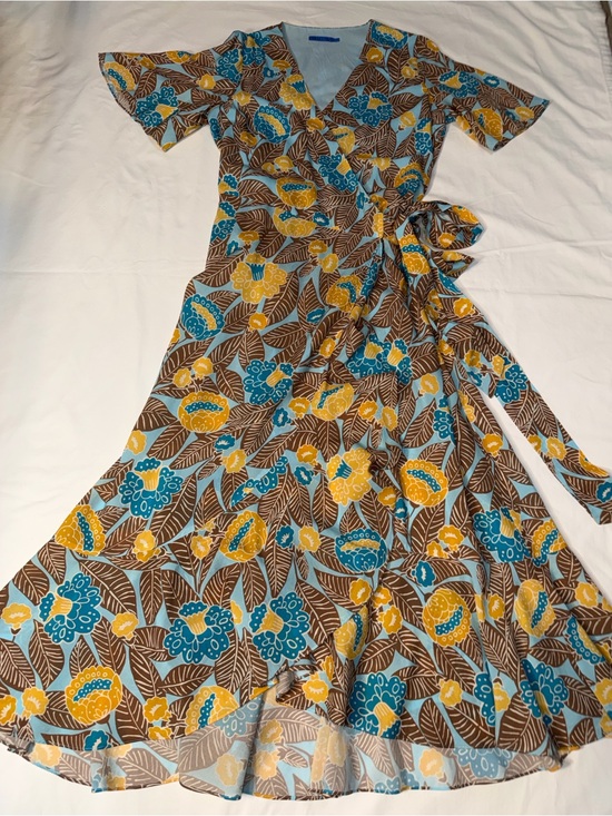 J. McLaughlin Dresses & Skirts - J. McLaughlin Wrap Dress in Blue and Mustard Floral
